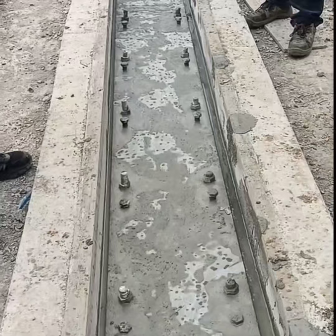 荆门港口码头起重机龙门吊重型机械设备稳固用早强快凝轨道胶泥
